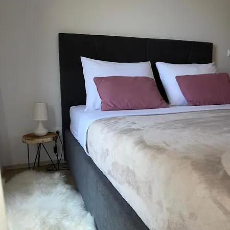Evita Apartment Prozura